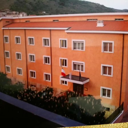 Casapaceebene Hotell San Giovanni Rotondo Exteriör bild