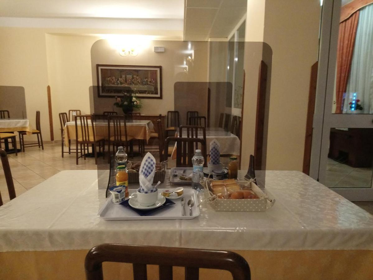Casapaceebene Hotell San Giovanni Rotondo Exteriör bild