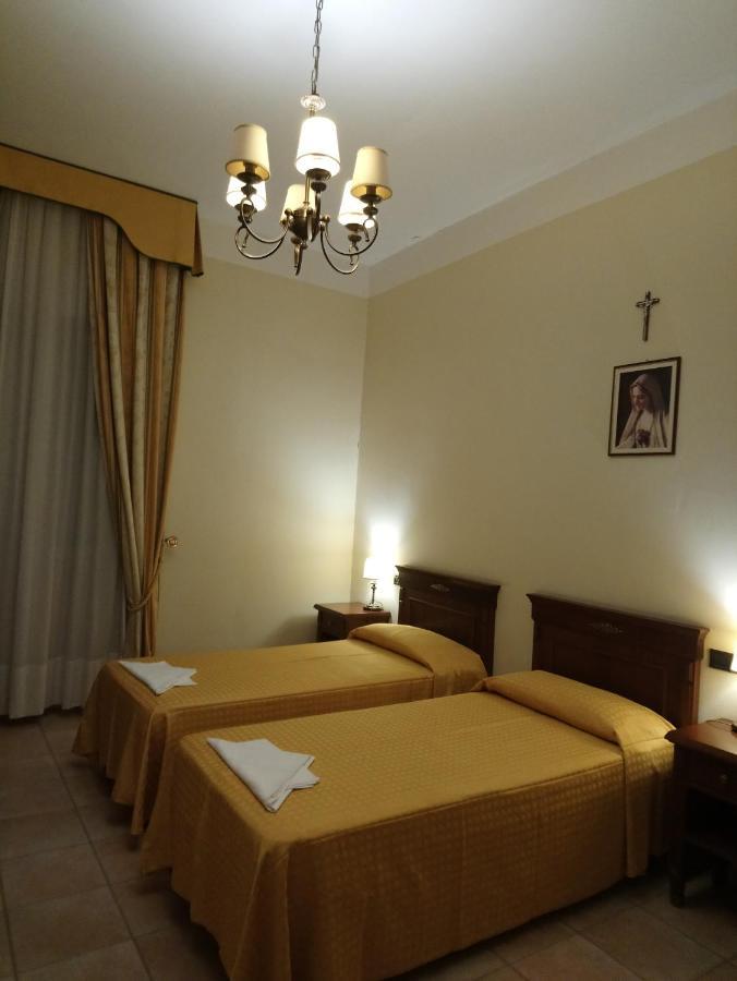 Casapaceebene Hotell San Giovanni Rotondo Exteriör bild