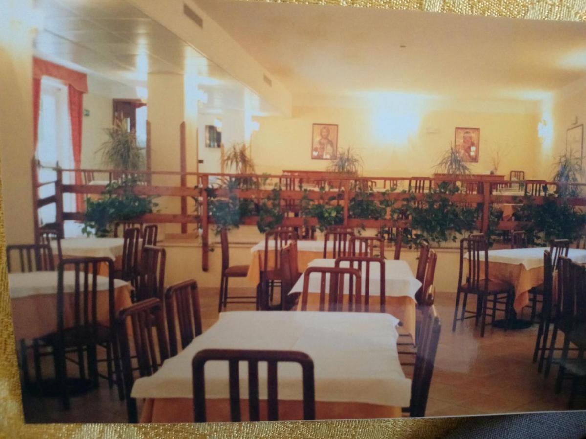 Casapaceebene Hotell San Giovanni Rotondo Exteriör bild