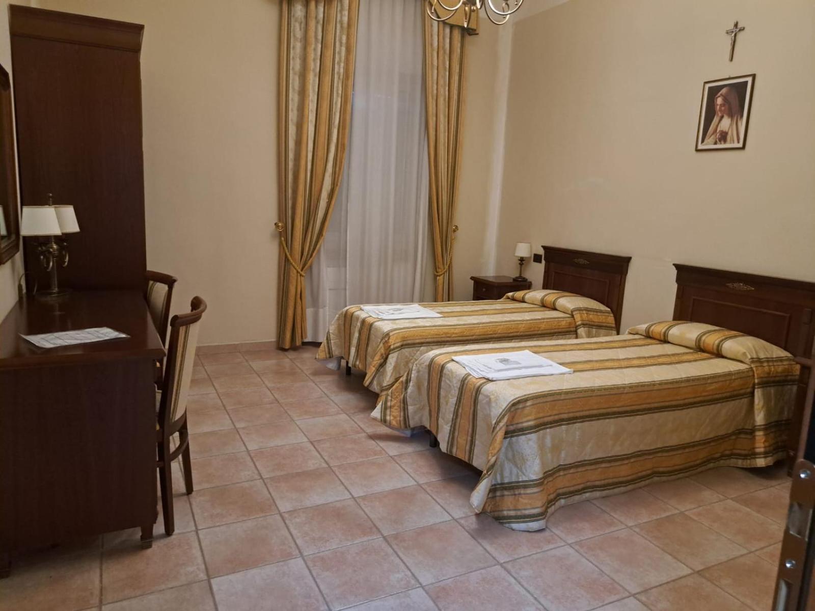 Casapaceebene Hotell San Giovanni Rotondo Exteriör bild