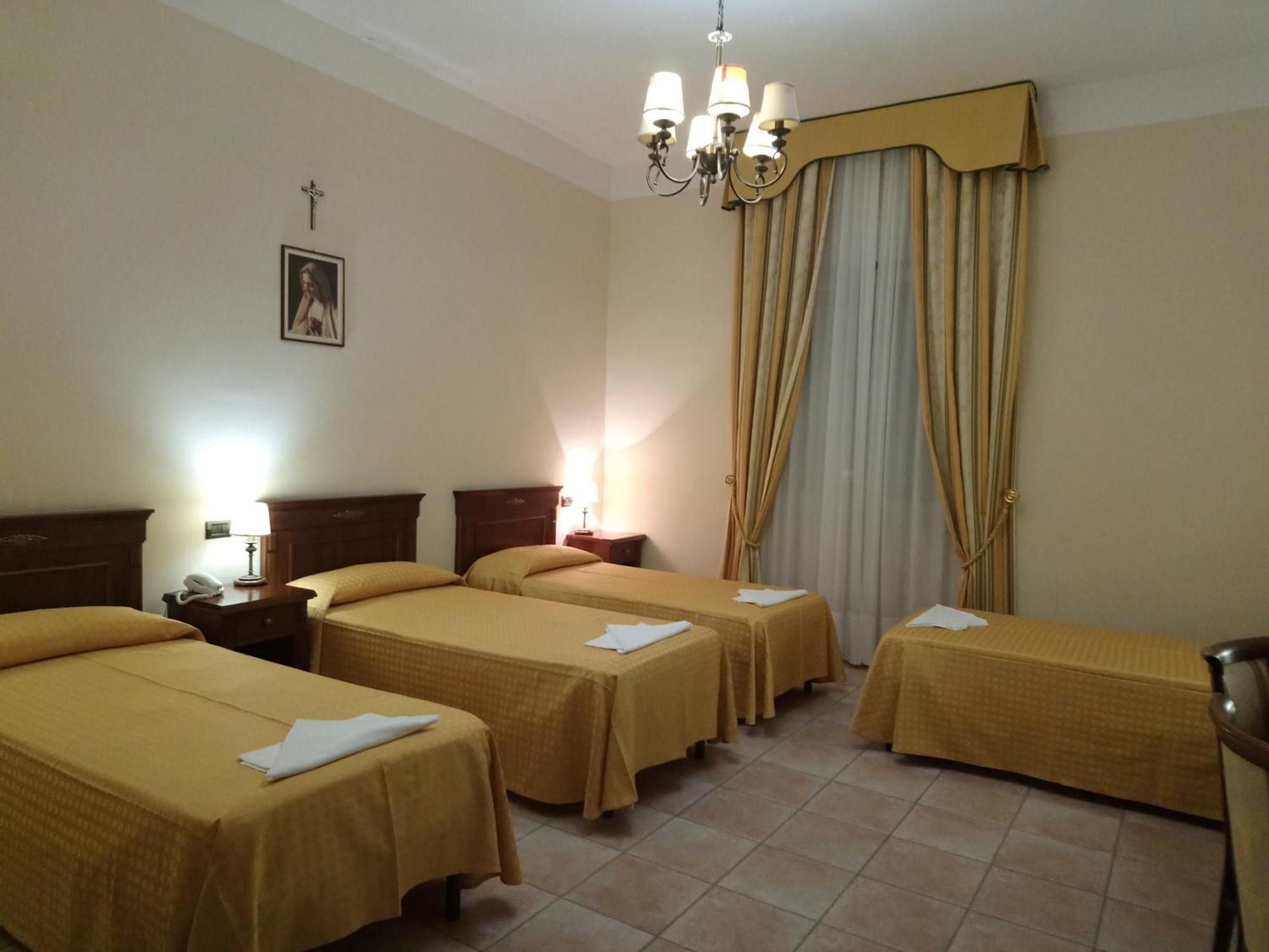 Casapaceebene Hotell San Giovanni Rotondo Exteriör bild