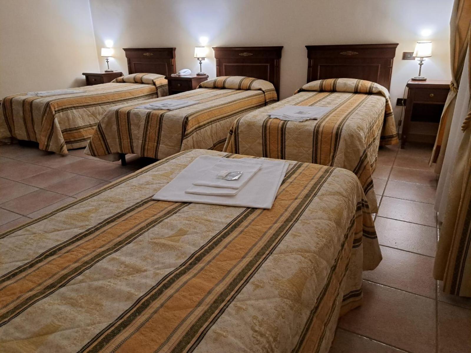 Casapaceebene Hotell San Giovanni Rotondo Exteriör bild